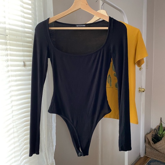 PRETTY LITTLE THING BODYSUIT - Picture 1 of 7